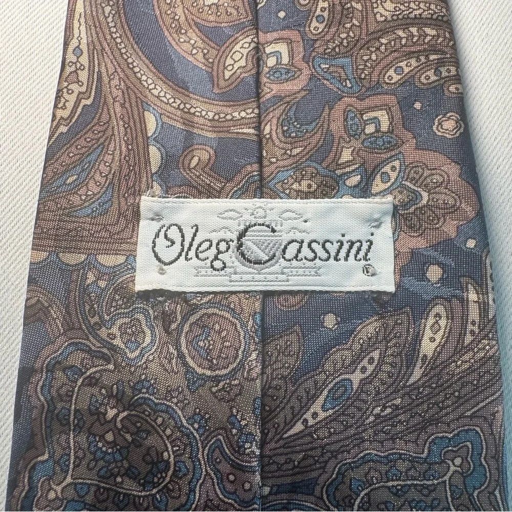 Vintage Oleg Cassini Paisley Tie Set in Red and Brown